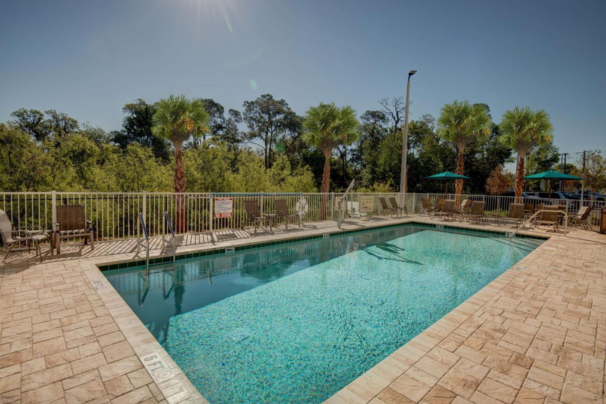 Hampton Inn Plant City Exterior foto